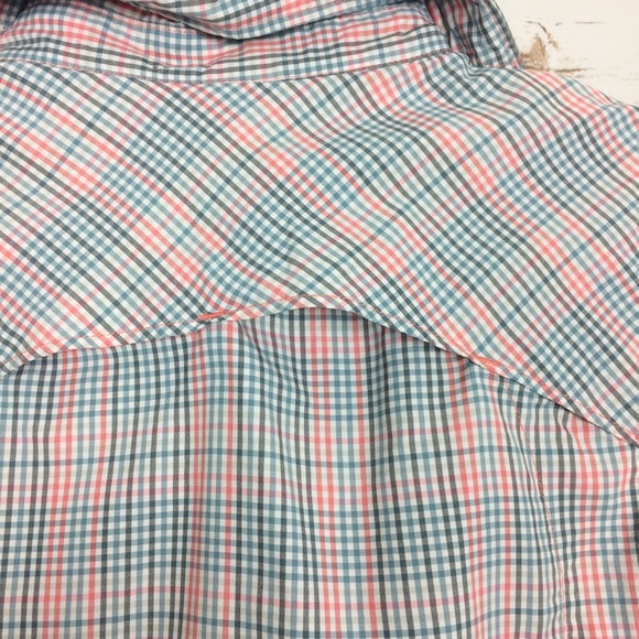 Columbia Omni Shade Plaid Vented Button Down Shirt - Picture 8 of 8